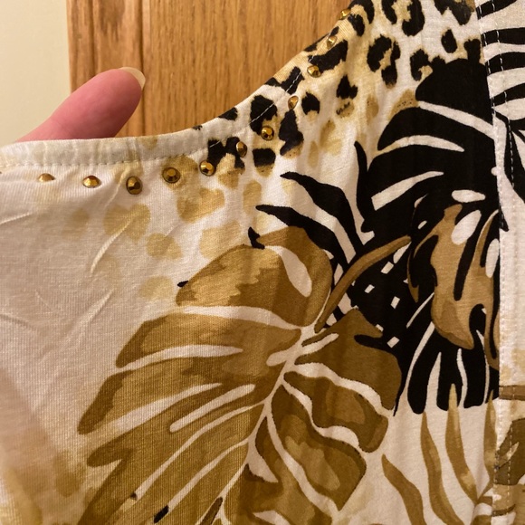 1X NWT Onque Casuals Cold short sleeved top. - Picture 3 of 5